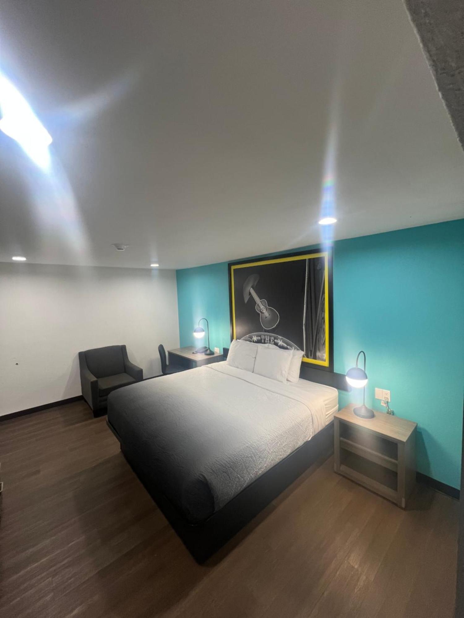 Inn Super 8 By Wyndham 2*